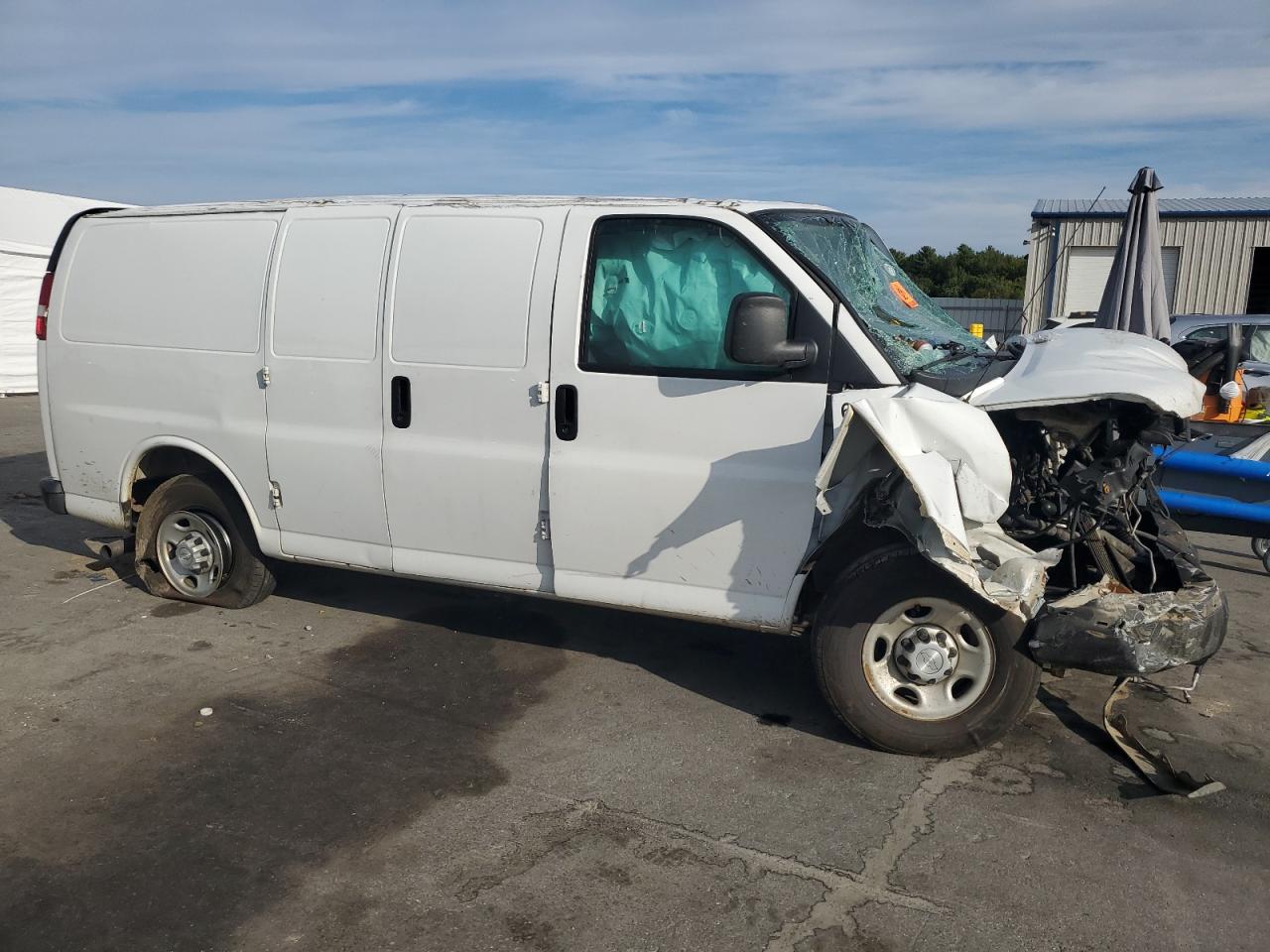 Lot #3312404119 2018 CHEVROLET EXPRESS G2