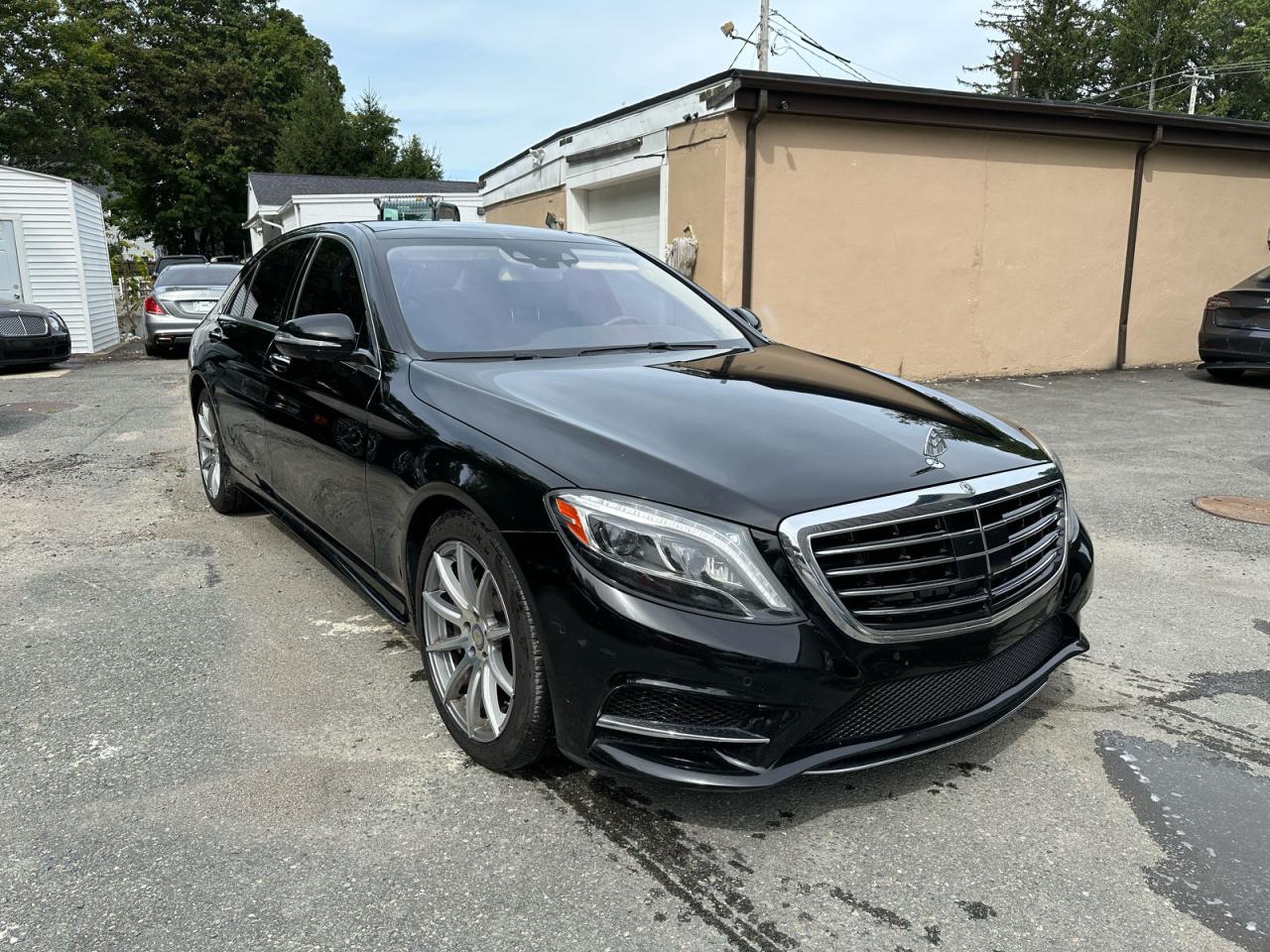 MERCEDES-BENZ S-CLASS 550