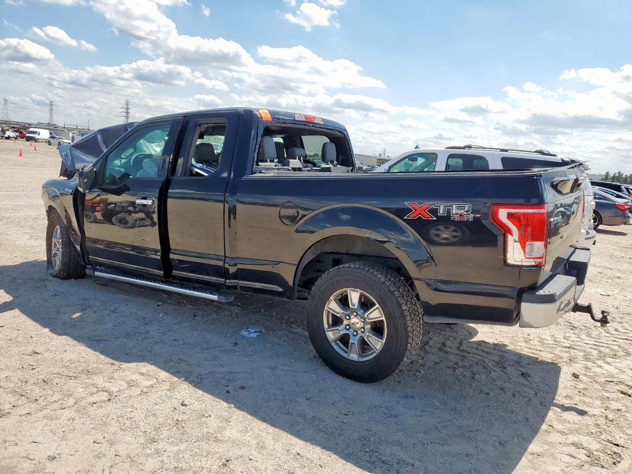 FORD F-150 SUPER CAB