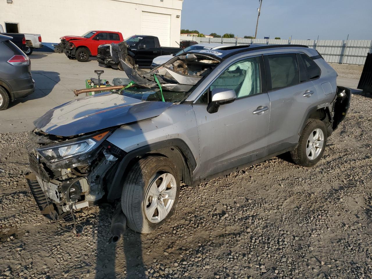 TOYOTA RAV4 XLE
