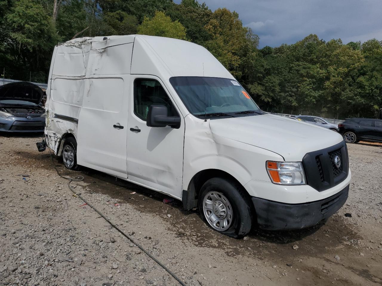 NISSAN NV2500 2500 S