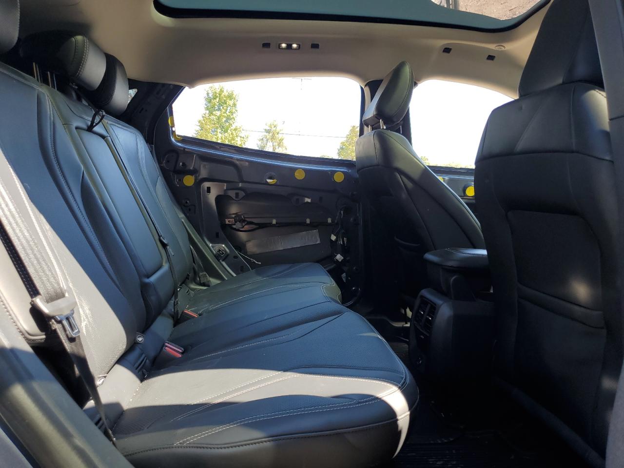 FORD MUSTANG PREMIUM