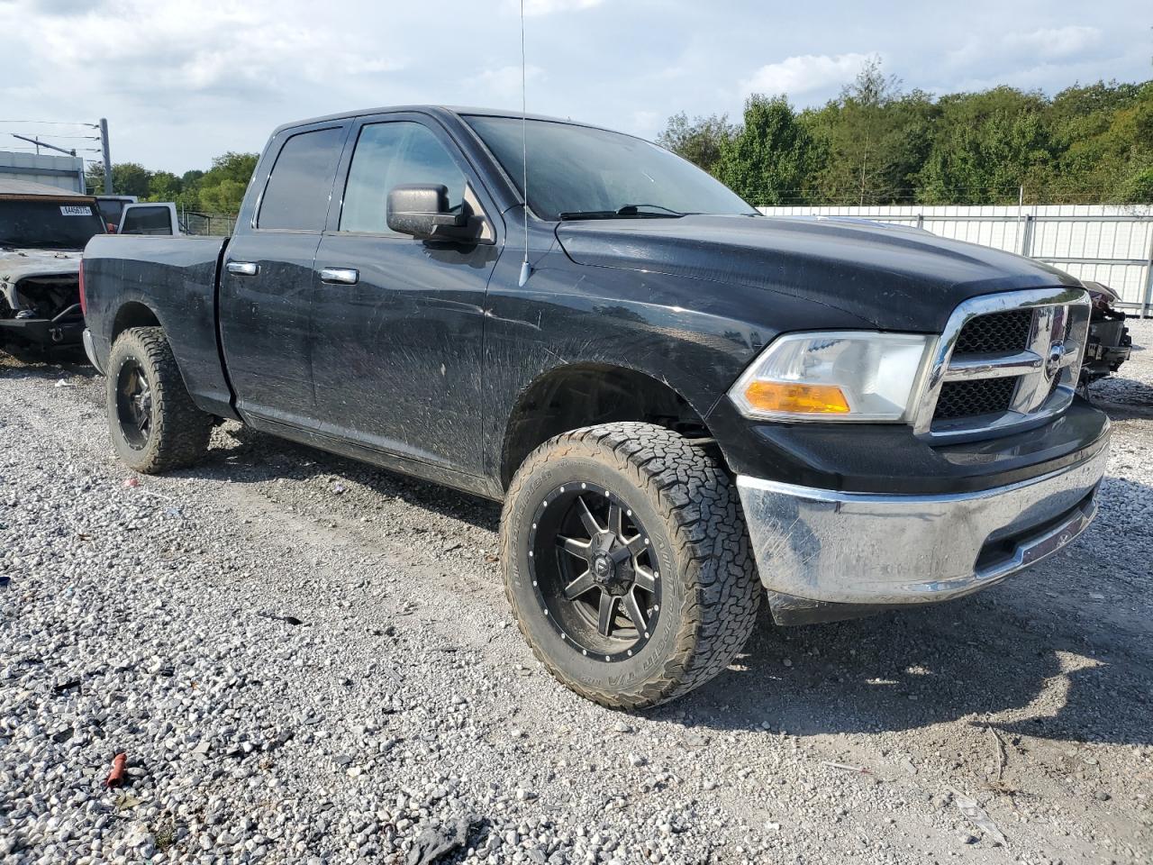 DODGE RAM 1500 SLT