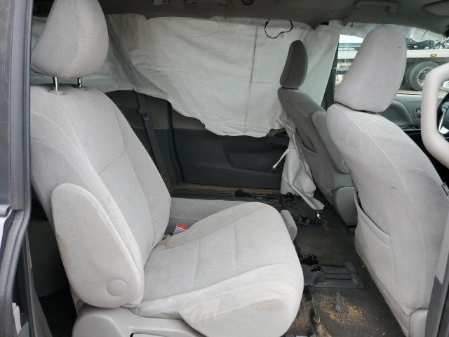 2019 TOYOTA SIENNA LE 5TDKZ3DC5KS972195