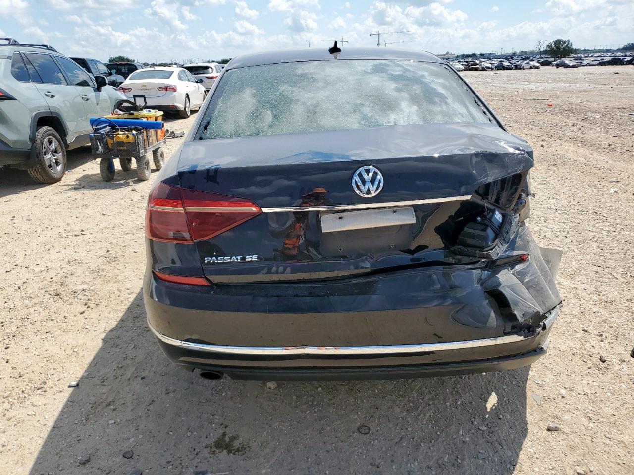 VOLKSWAGEN PASSAT SE