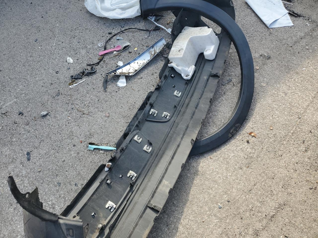 MITSUBISHI ECLIPSE SE