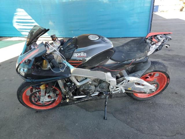 APRILIA RSV4 RF 2016 ZD4RKUB02GS000588 photo #4