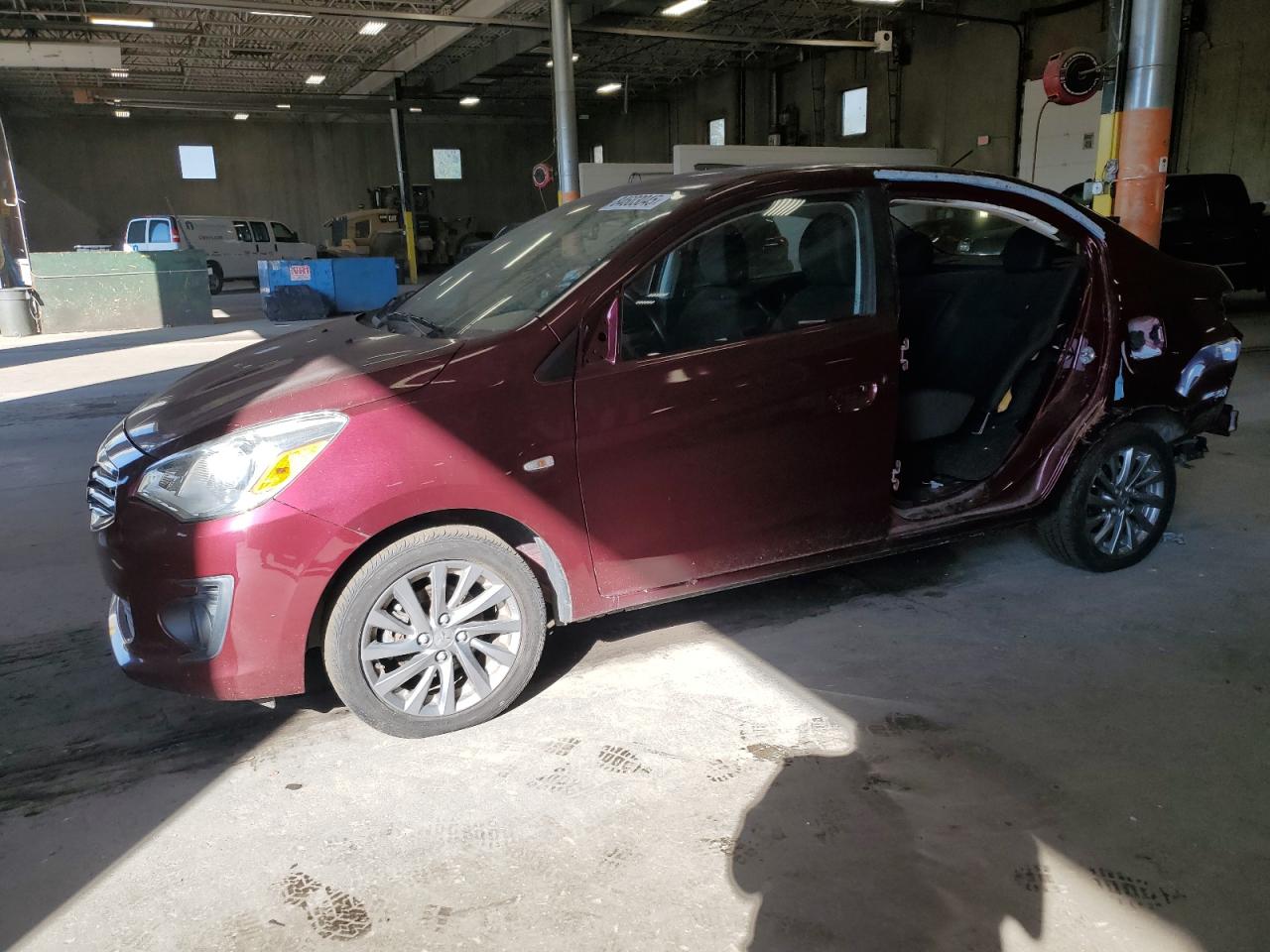 MITSUBISHI MIRAGE G4 ES