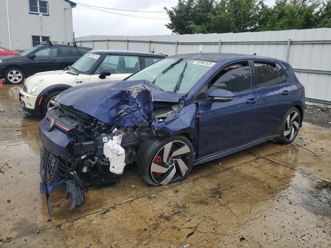 VOLKSWAGEN GOLF GTI SE