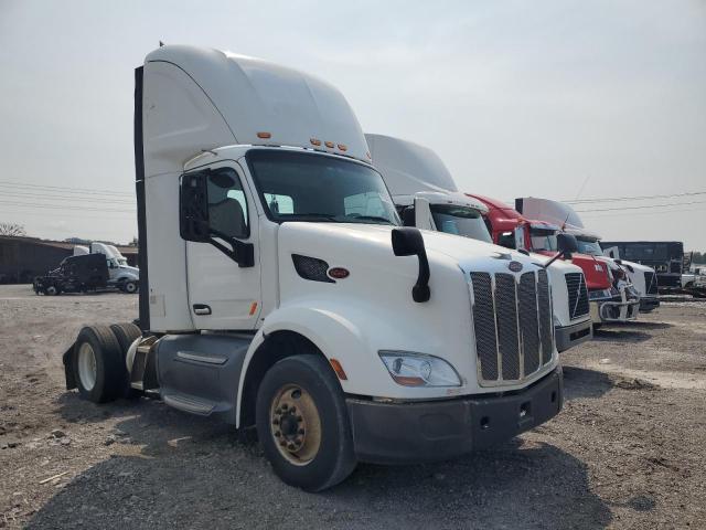 PETERBILT TRACTOR 579 2018 white  diesel 1XPBA48X6JD429067 photo #1