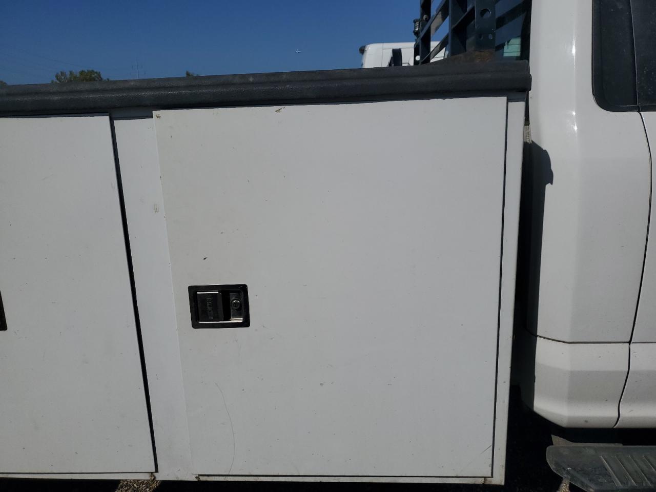 FORD F-550 SUPER DUTY