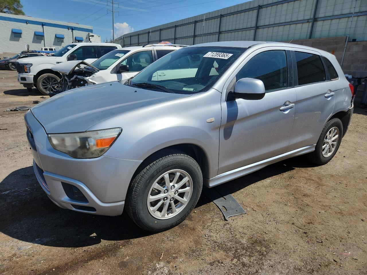 MITSUBISHI OUTLANDER ES