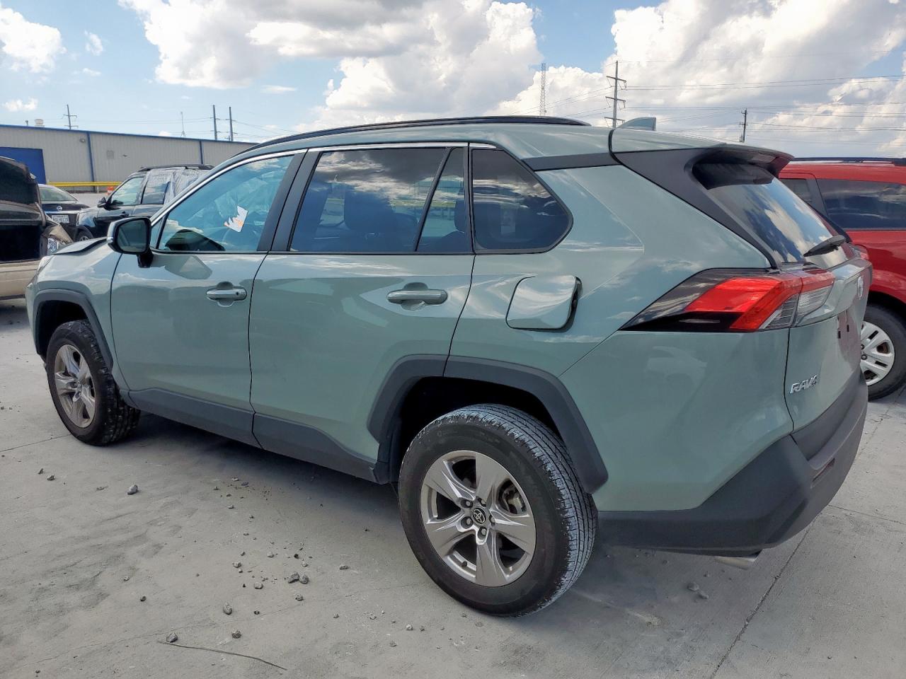 TOYOTA RAV4 XLE