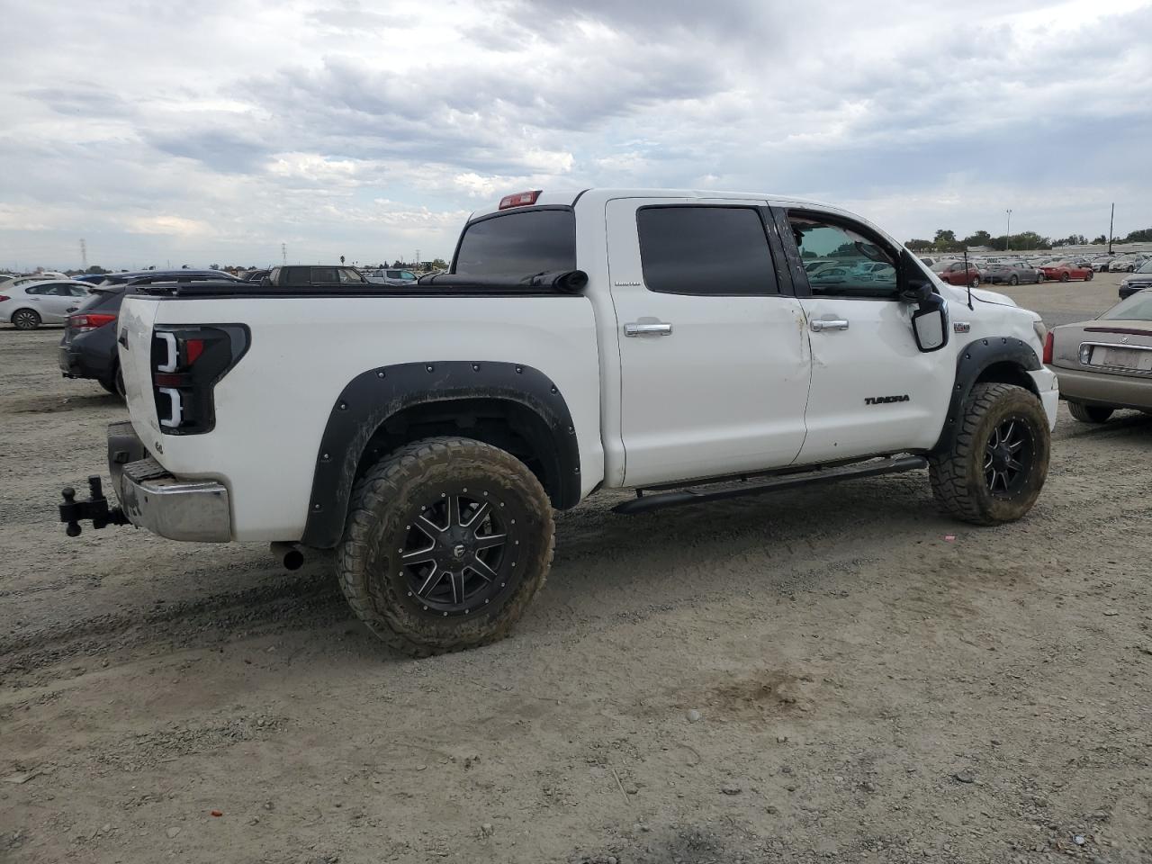 TOYOTA TUNDRA CREWMAX LIMITED