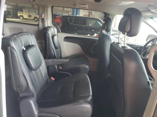 2015 CHRYSLER TOWN & COU 2C4RC1BG7FR588475