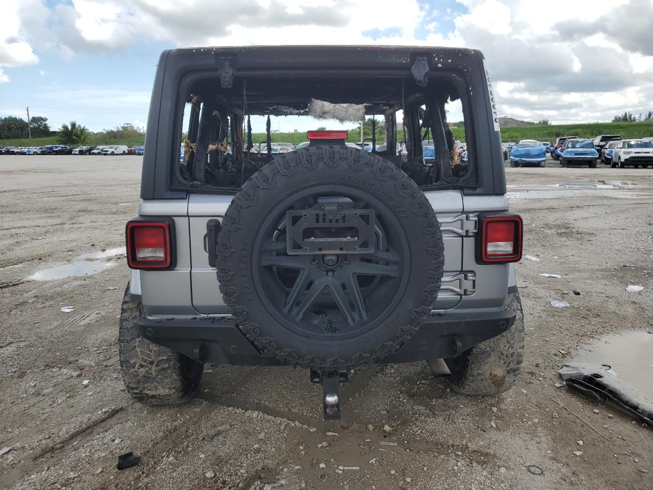 JEEP WRANGLER SAHARA