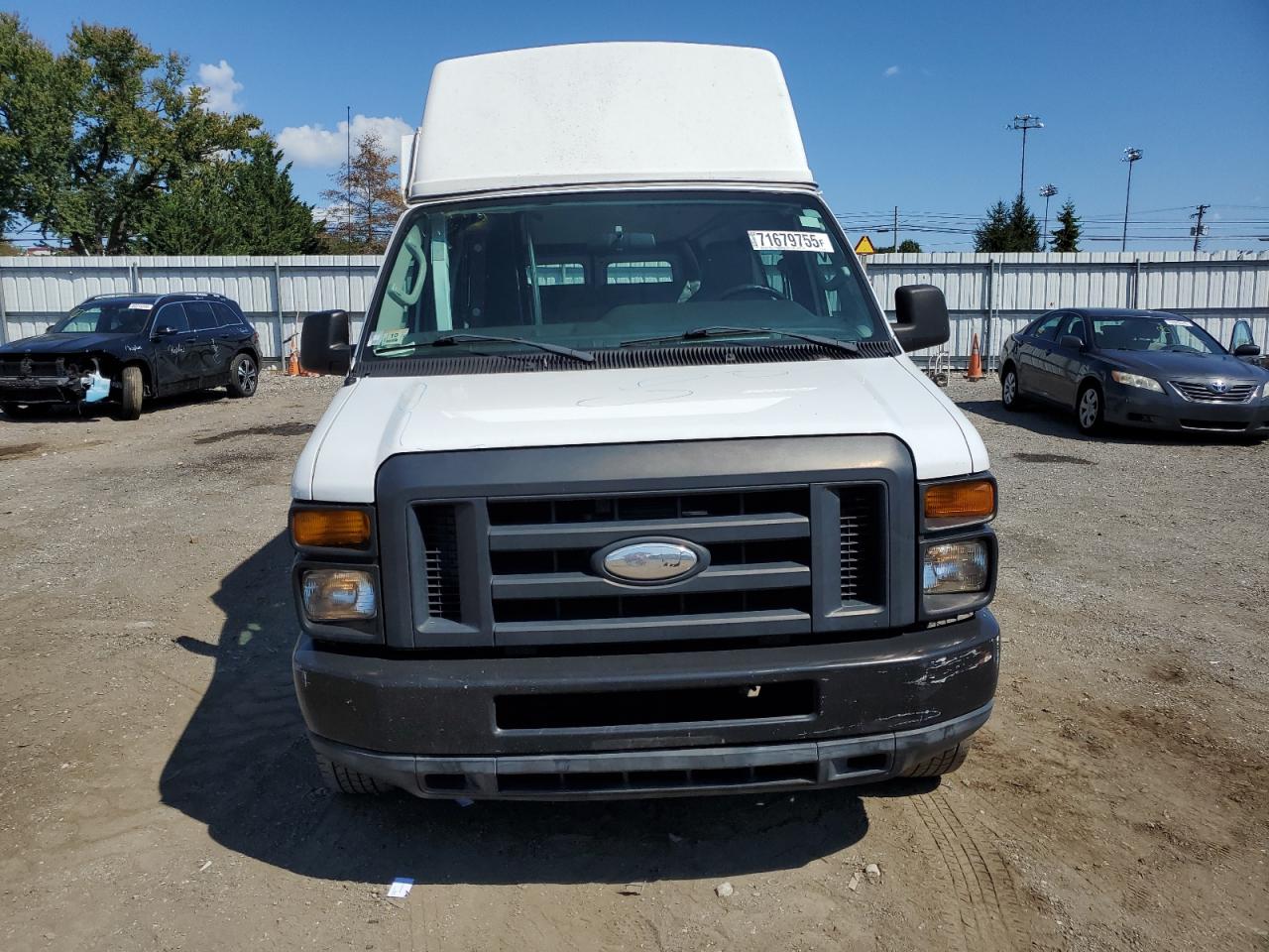 FORD ECONOLINE E250 VAN