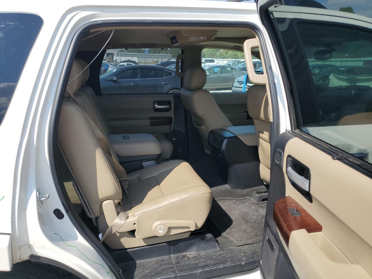 TOYOTA SEQUOIA PLATINUM