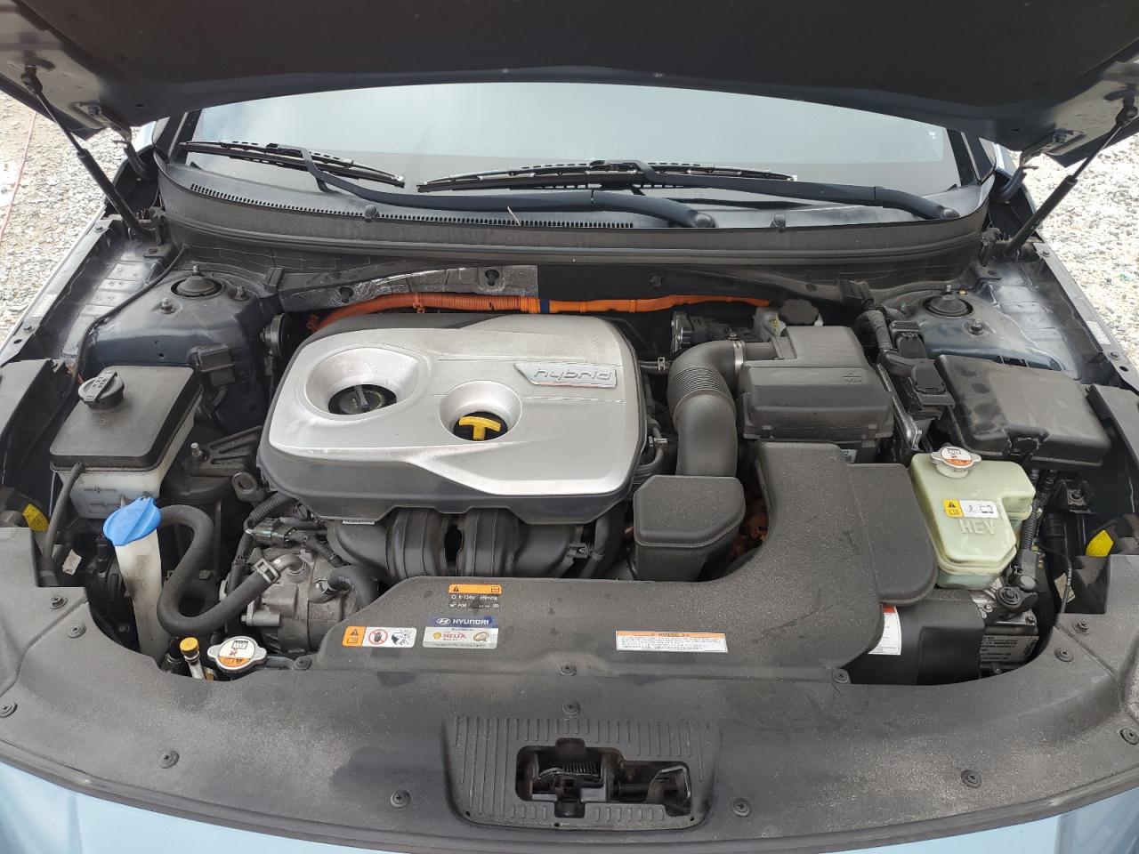 HYUNDAI SONATA HYBRID