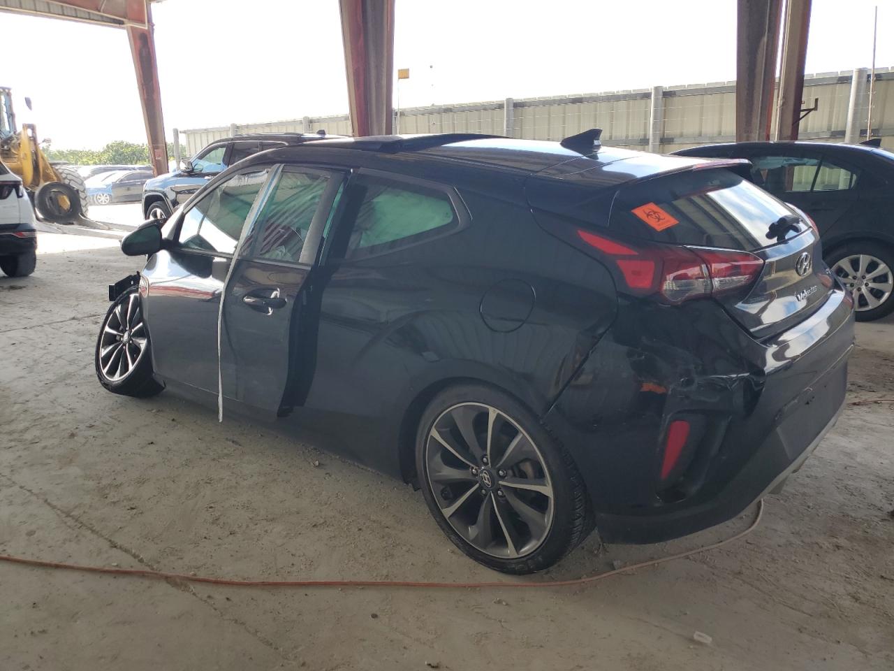 HYUNDAI VELOSTER BASE