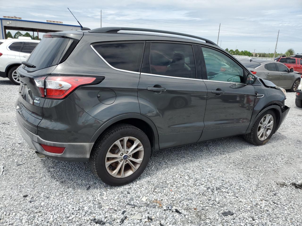 FORD ESCAPE SE