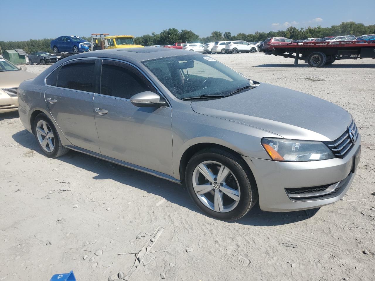 VOLKSWAGEN PASSAT SE