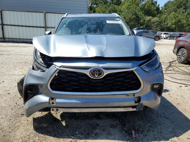 2022 TOYOTA HIGHLANDER XLE - 5TDGZRBHXNS177476