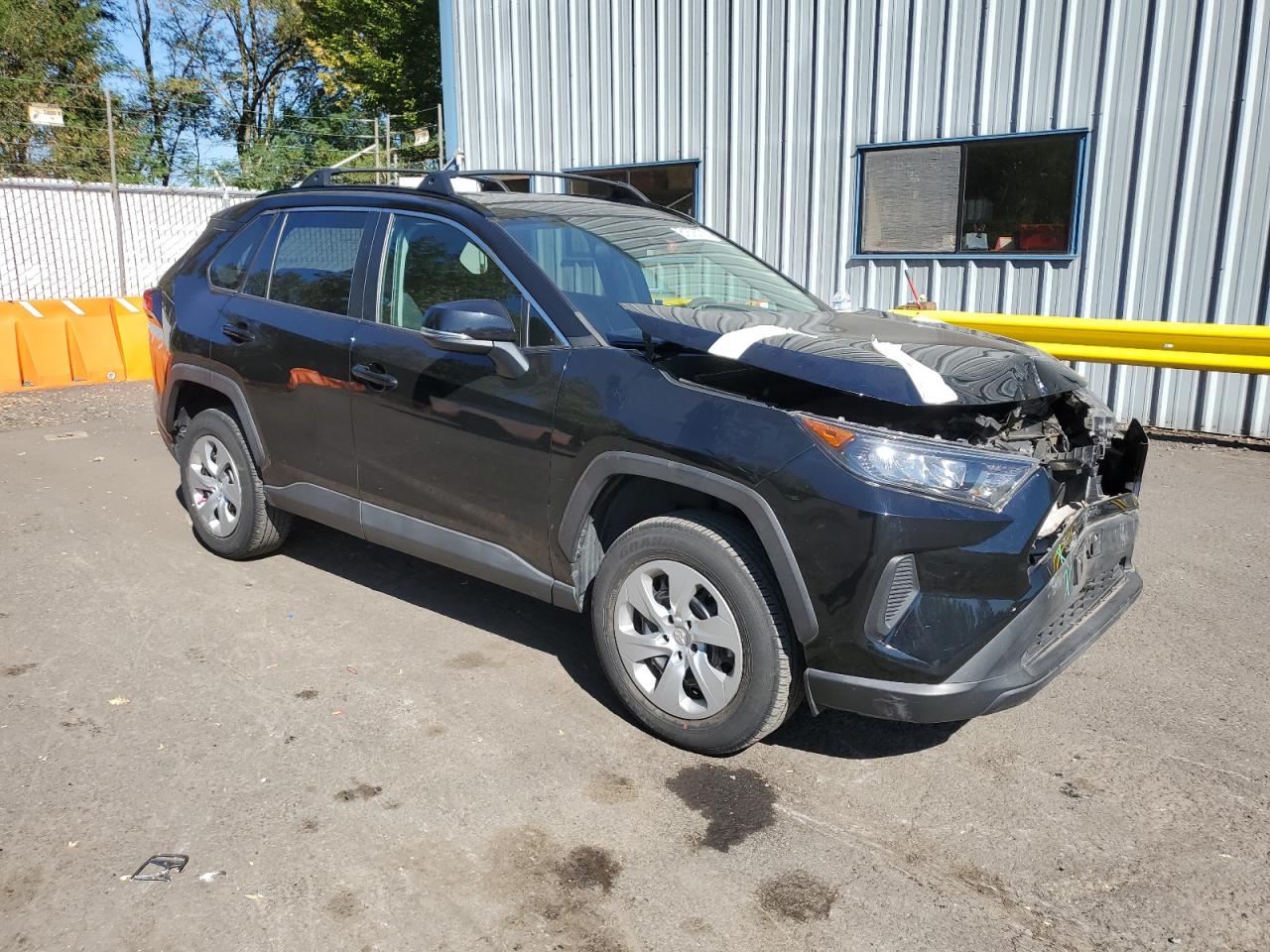TOYOTA RAV4 LE
