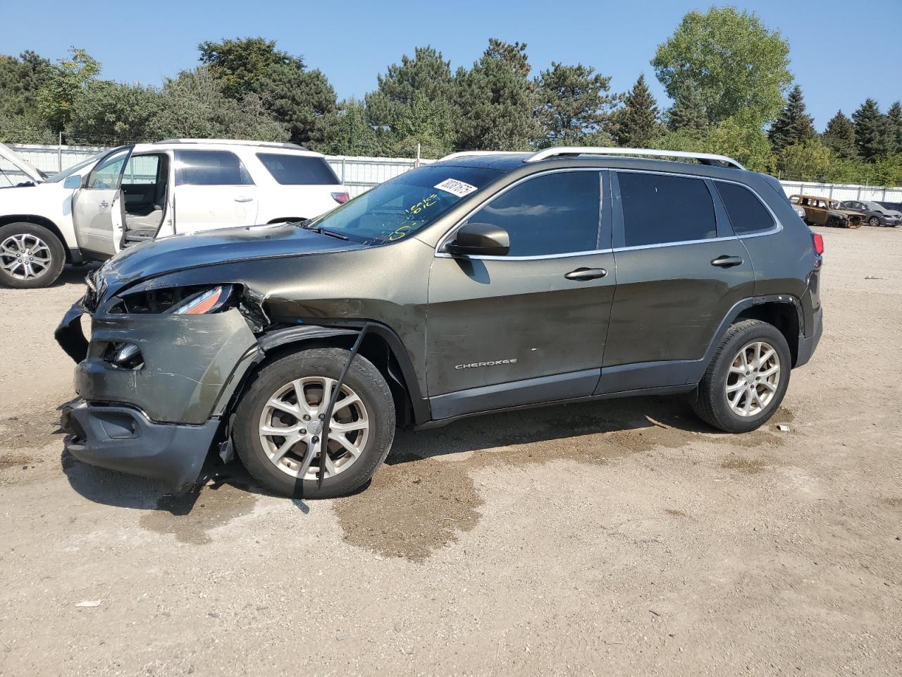  Salvage Jeep Grand Cherokee