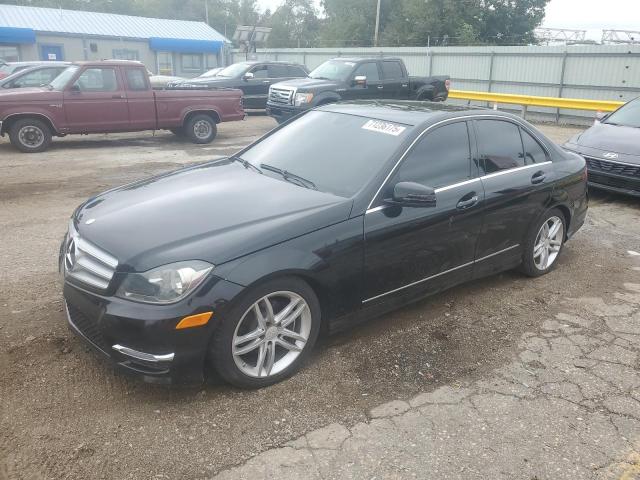 2013 MERCEDES-BENZ C 250 - WDDGF4HB4DA803376