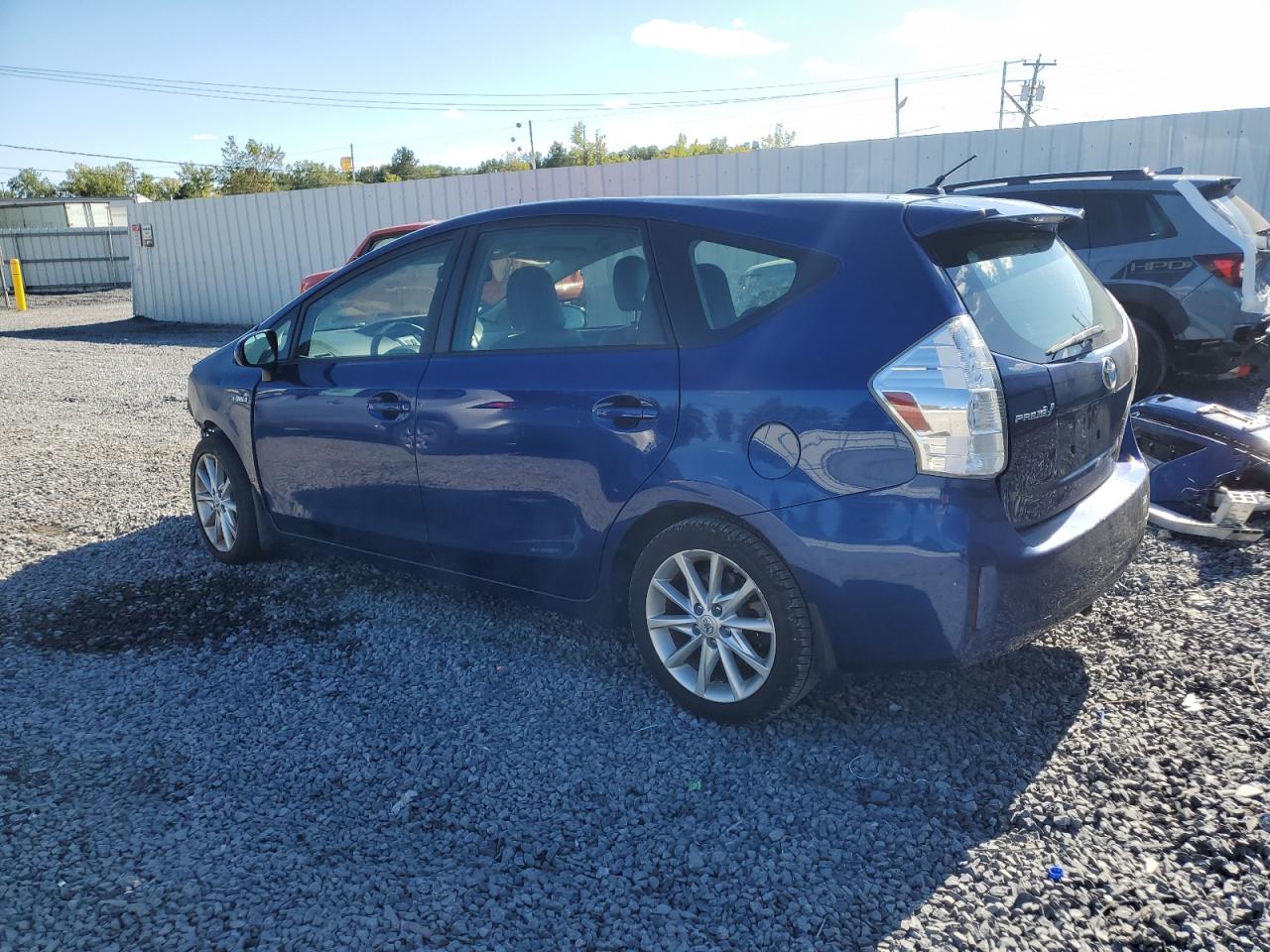 TOYOTA PRIUS V