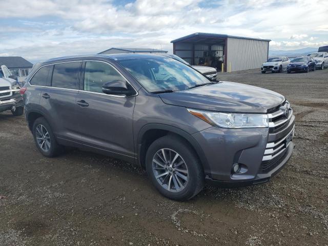 2018 TOYOTA HIGHLANDER 5TDJZRFH0JS882488