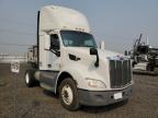 Lot #3312336774 2016 PETERBILT TRACTOR 579