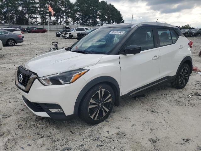 NISSAN KICKS S
