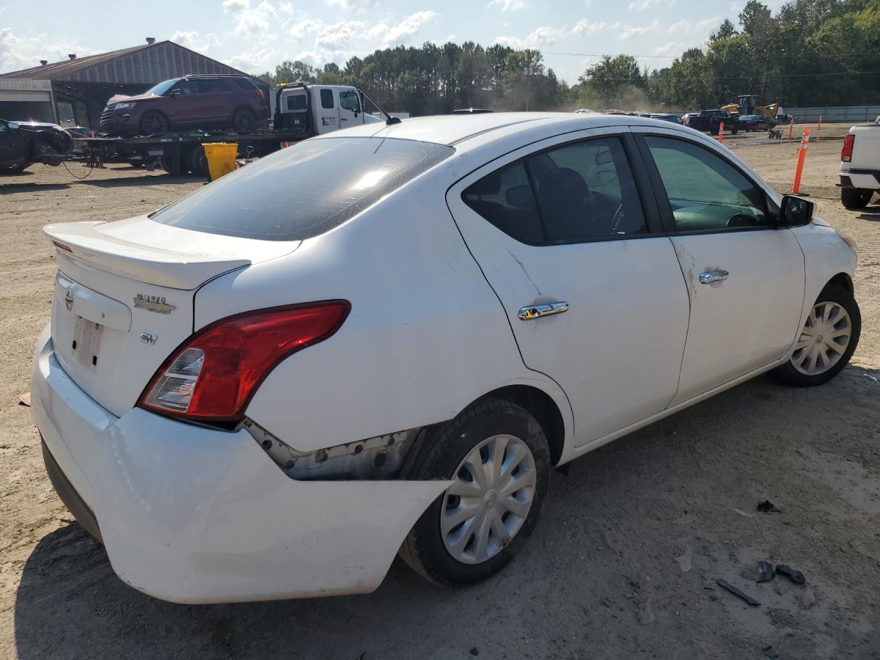 NISSAN VERSA S