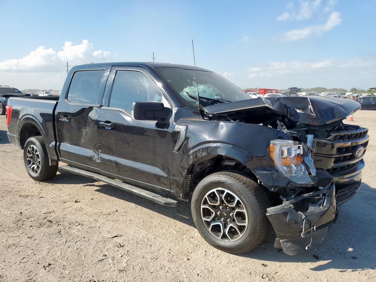 FORD F-150 SUPERCREW