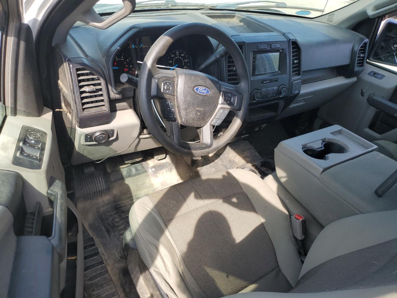 FORD F-150 SUPER CAB