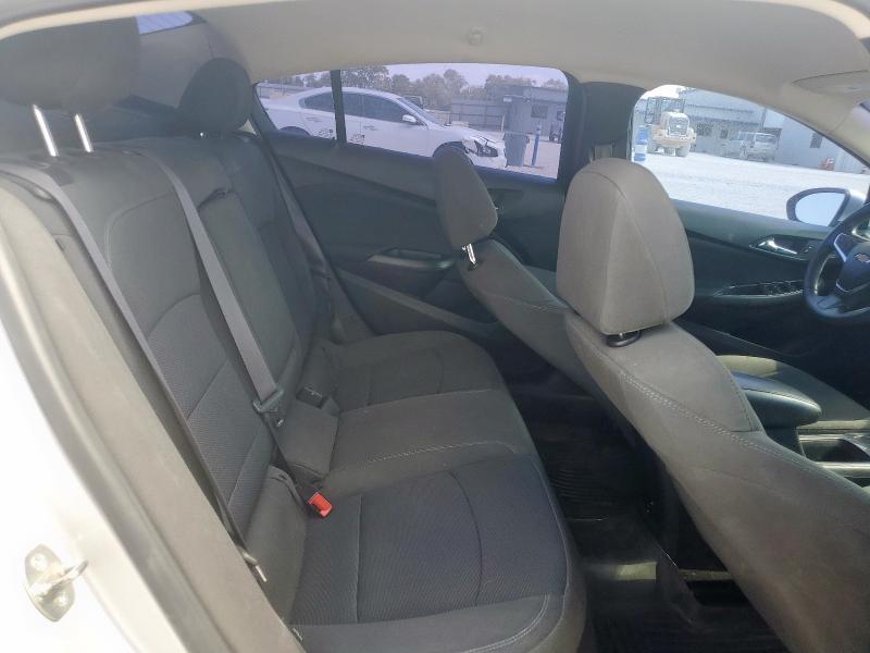 2018 CHEVROLET CRUZ 1G1BE5SM9H7124898