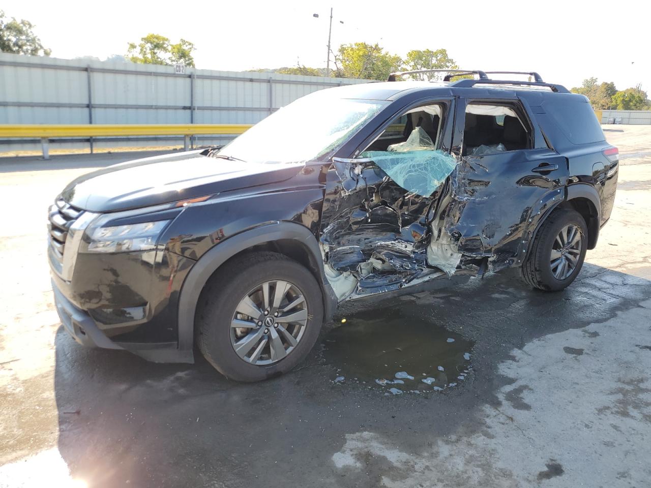 NISSAN PATHFINDER SV