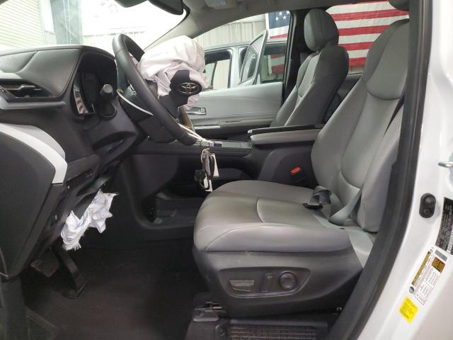 2025 TOYOTA SIENNA XLE 5TDYRKECXSS232550