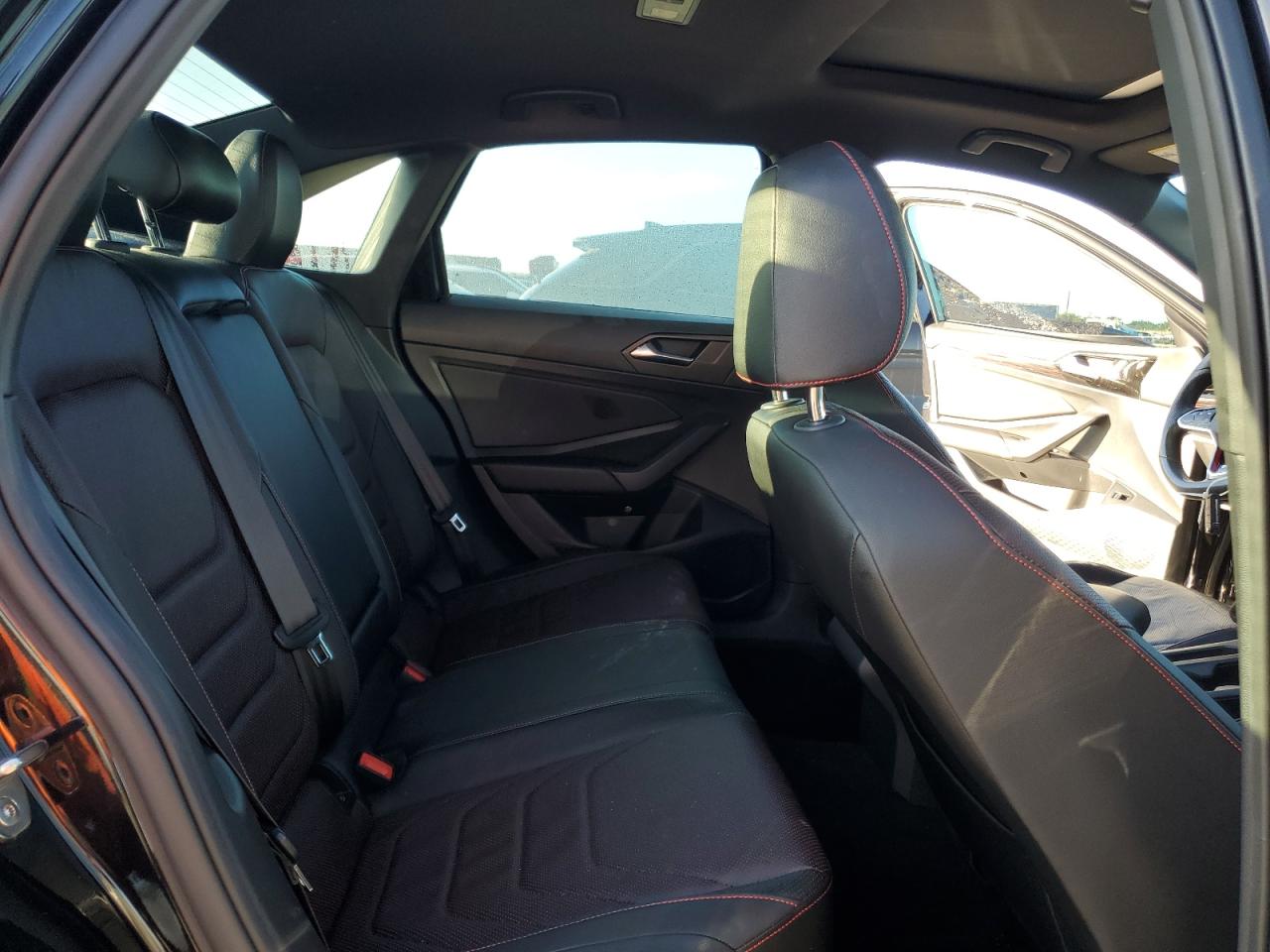 VOLKSWAGEN JETTA GLI AUTOBAHN