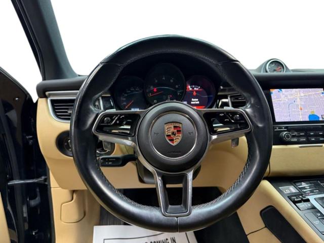 2017 PORSCHE MACAN WP1AA2A53HLB03XXX