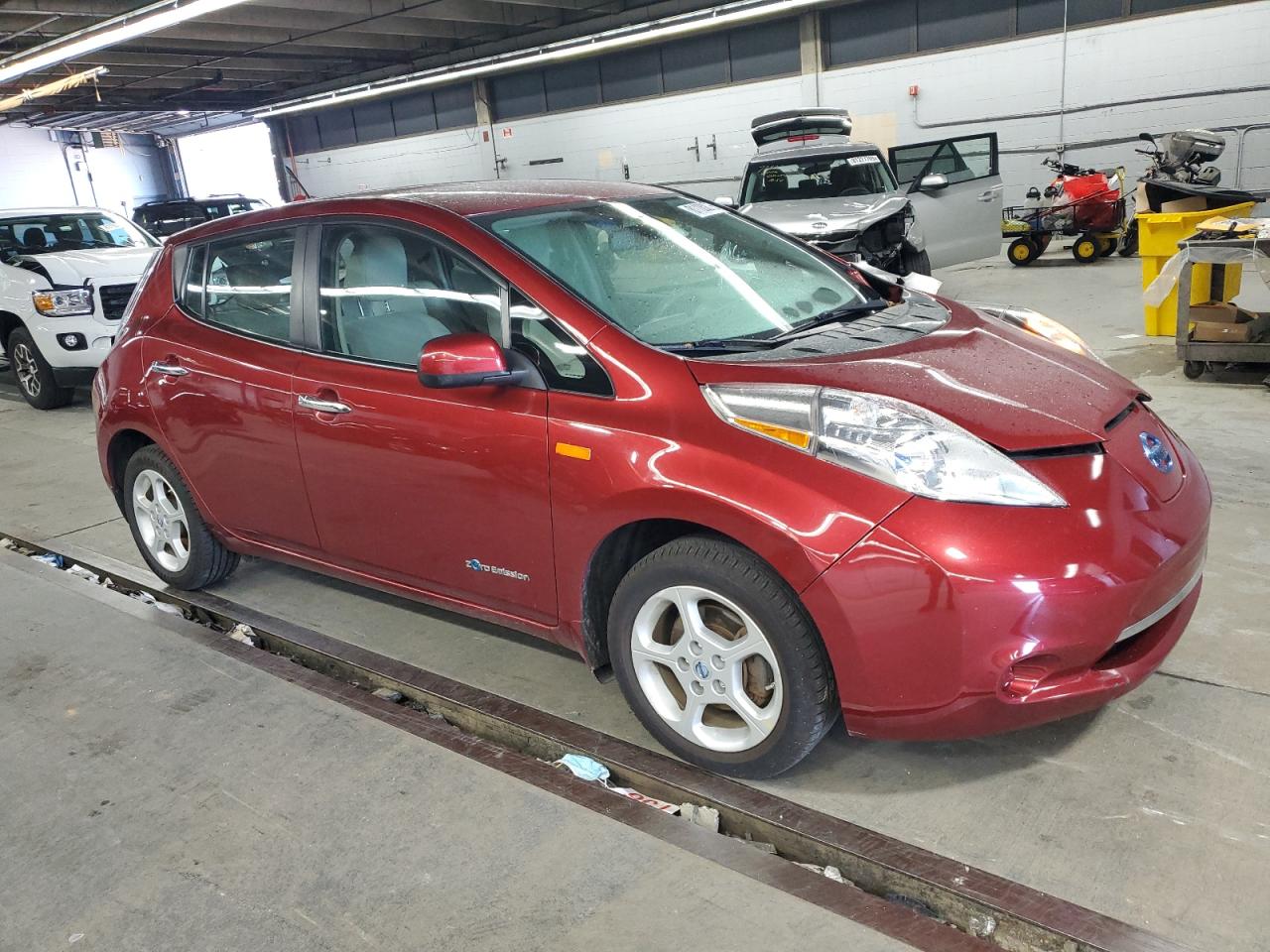 NISSAN LEAF S