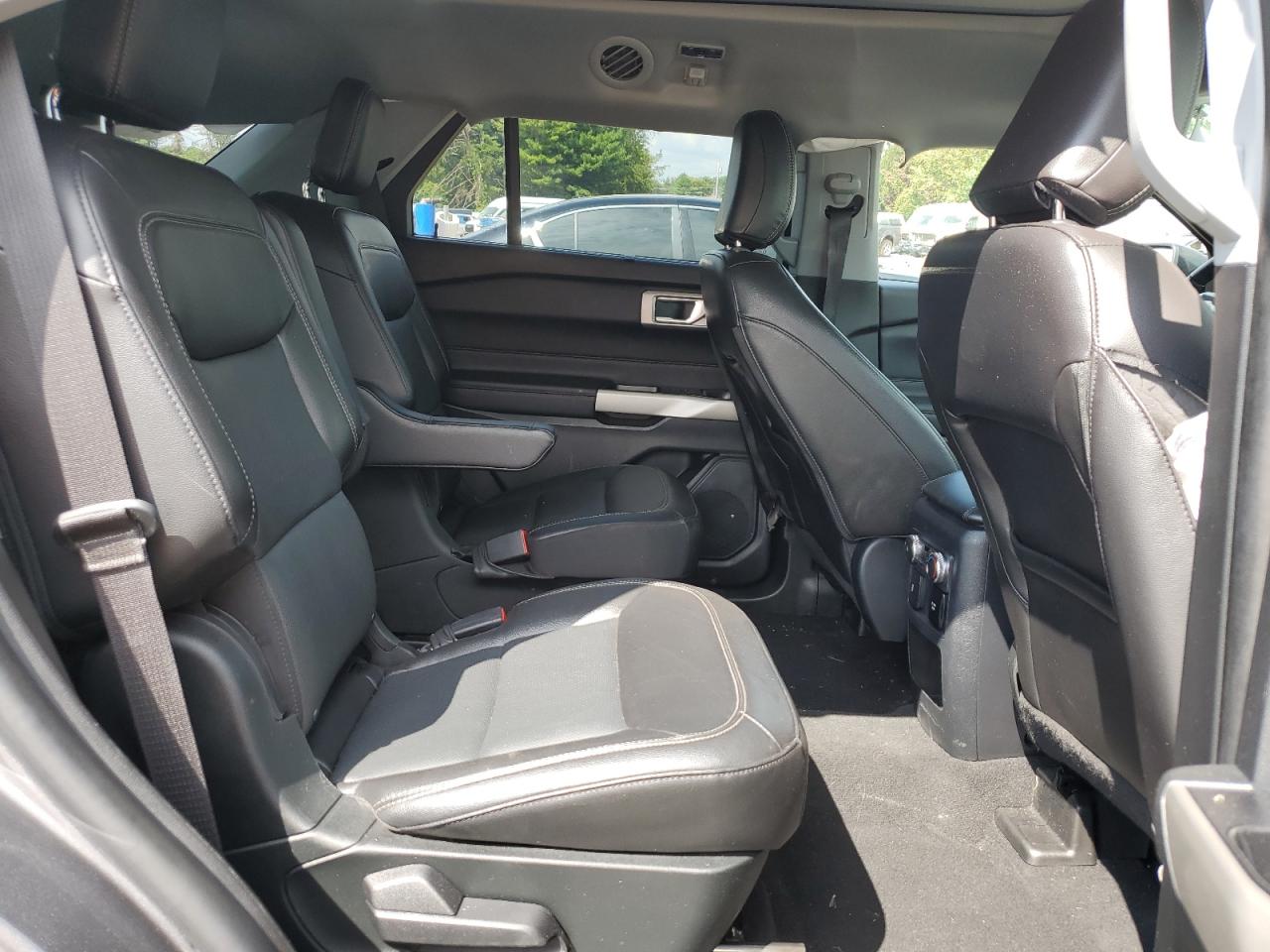 FORD EXPLORER LIMITED