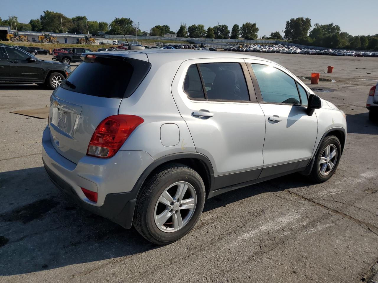 CHEVROLET TRAX LS