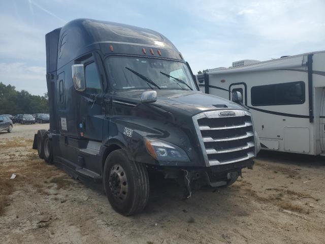 FREIGHTLINER CASCADIA 1