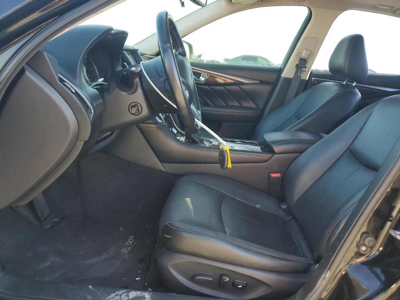 INFINITI Q50 PREMIUM