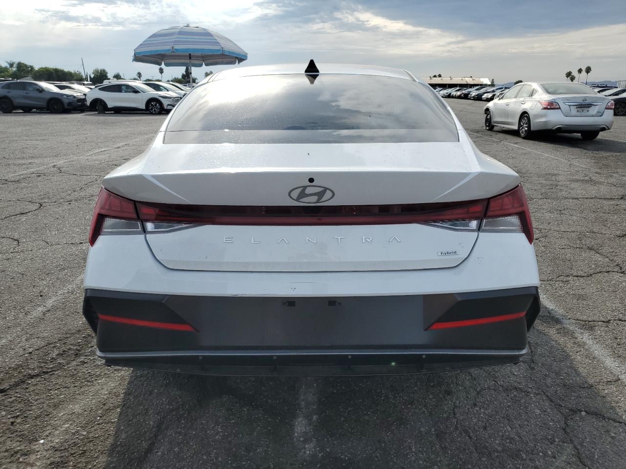 HYUNDAI ELANTRA LIMITED