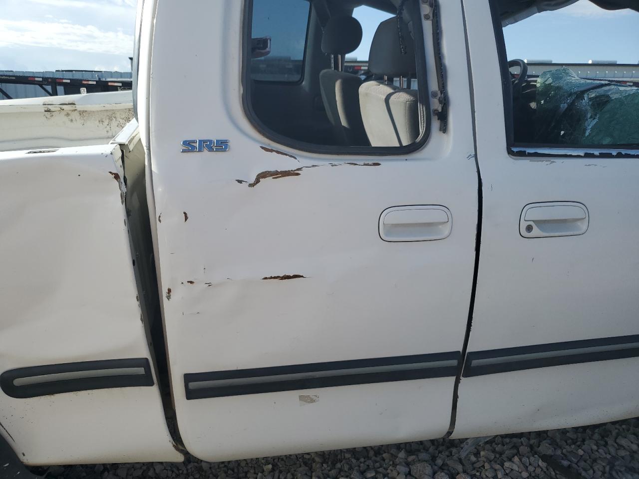 Lot #3275972790 2000 TOYOTA TUNDRA ACC