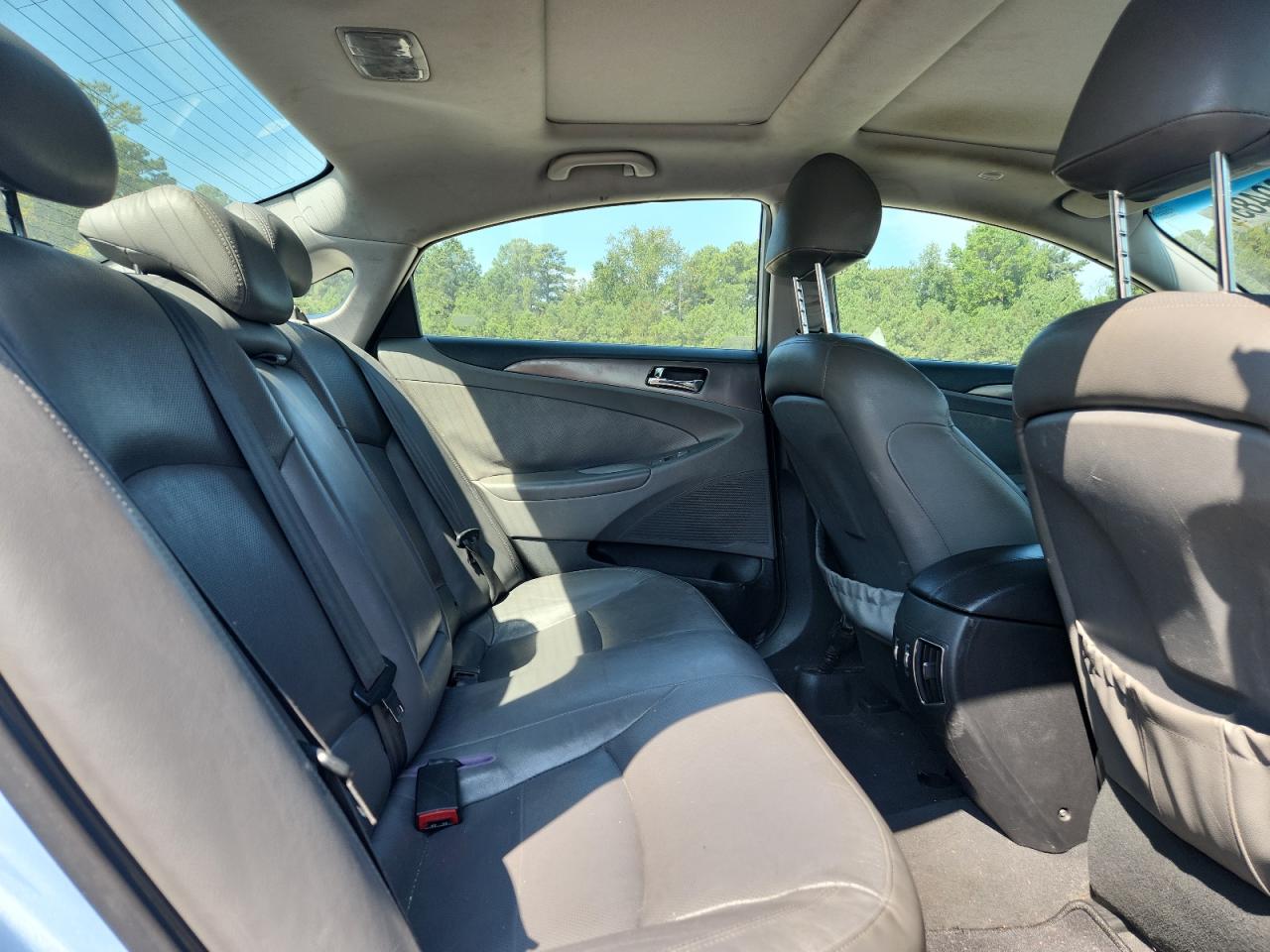 HYUNDAI SONATA HYBRID